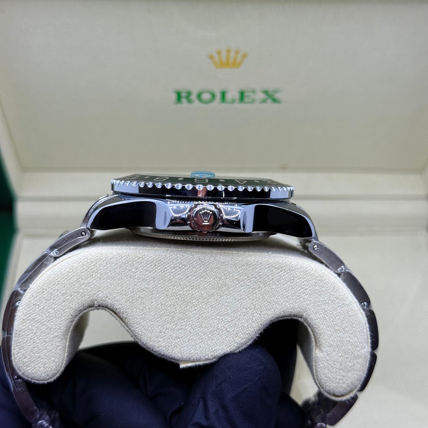 Rolex Submariner green rotating dial with master lock